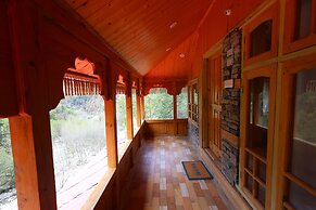 Tirthan Village Resort