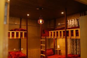 Tirthan Village Resort