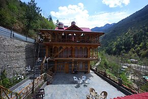 Tirthan Village Resort