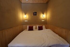 Tirthan Village Resort