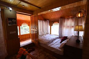 Tirthan Village Resort