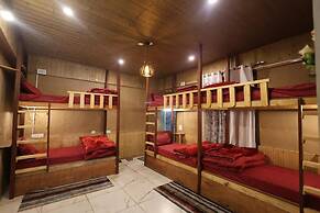 Tirthan Village Resort