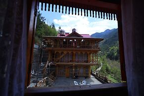 Tirthan Village Resort