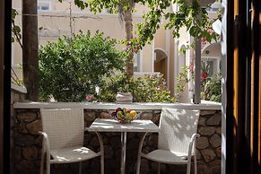 Polydefkis Hotel