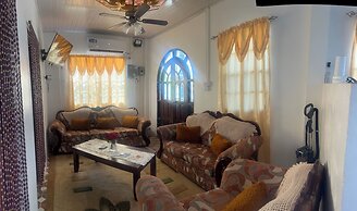 Lania Cottage