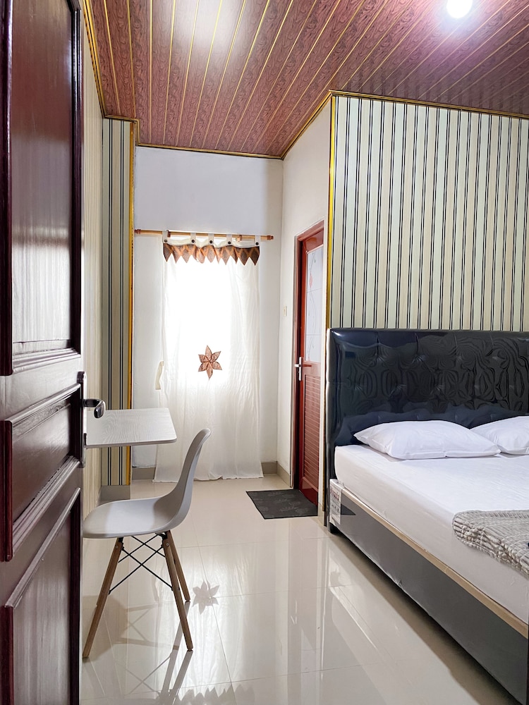 d'WF Hotel