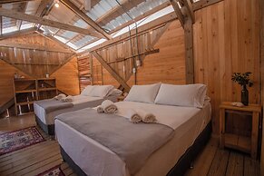 Watú Kite House