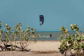 Watú Kite House