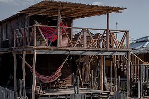 Watú Kite House