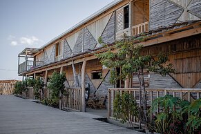 Watú Kite House