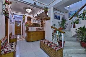 Hotel Ashish Inn