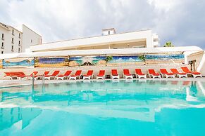 Point Beach Hotel