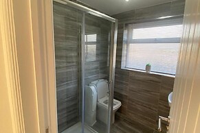 Cozy Coastal Bungalow in Prestatyn