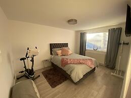 Cozy Coastal Bungalow in Prestatyn