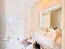Uptown Parksuites 2
