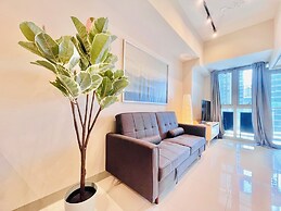 Uptown Parksuites 2