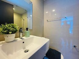 Uptown Parksuites 2