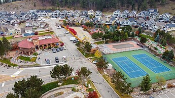 La Casa Lakeside Resort