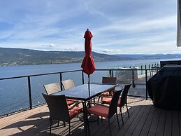 La Casa Lakeside Resort