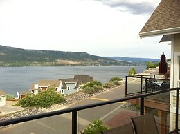 La Casa Lakeside Resort