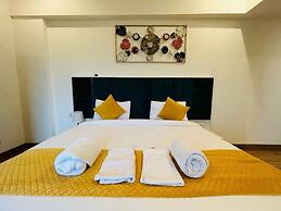 Hotel Amahi Inn Near Signature Tower