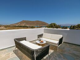Sanders Paros Gardens