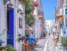 Sanders Paros Gardens