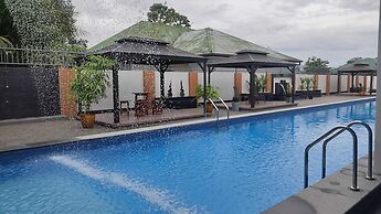 ANIRA Hotel & Suites