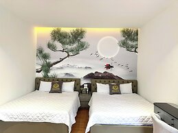 Hera Hotel