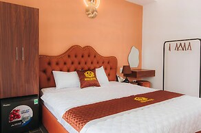 Hera Hotel
