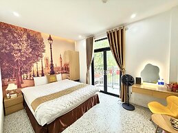 Hera Hotel