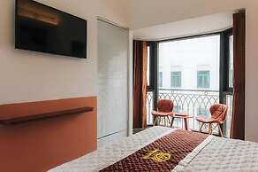 Hera Hotel
