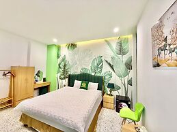 Hera Hotel