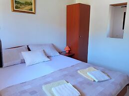 Stone House Oreb