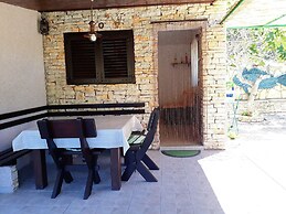 Stone House Oreb