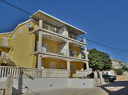 Fancy Apartments Dream