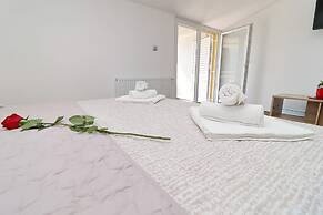 Fancy Apartments Dream