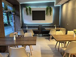 Skyline Hotel