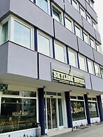 Skyline Hotel