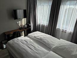Skyline Hotel