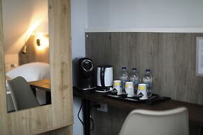 Skyline Hotel
