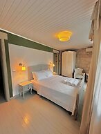Leonidas Otel