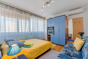 Studio Apartment Ecija