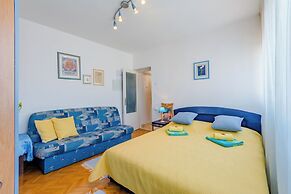 Studio Apartment Ecija