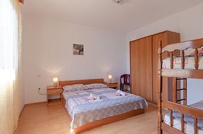 Seafront Apartments Olivera