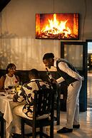 La’ Dukes Resort
