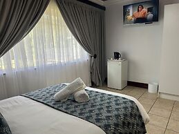 La’ Dukes Resort