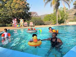 La’ Dukes Resort