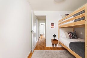 Acm033 Bombarda Homes, 2BR Duplex w/ Balcony