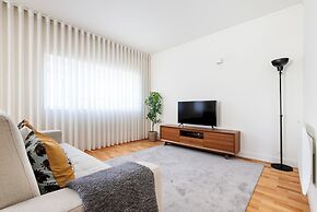 Acm033 Bombarda Homes, 2BR Duplex w/ Balcony